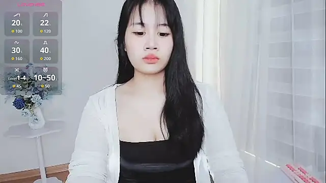 Snapshot of -Rose-Lucky- chatting on 26, 10, 2025 -Rose-Lucky- online show from 26, 10, 2025