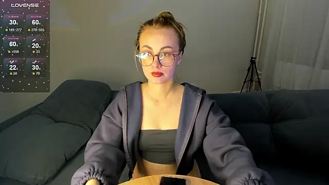 Snapshot of MewStella chatting on 1, 10, 2025 MewStella online show from 1, 10, 2025
