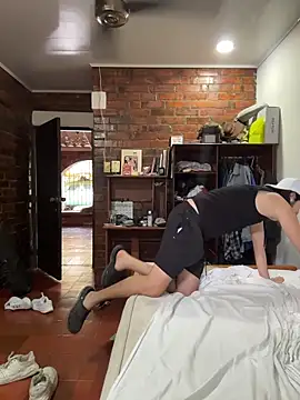 Luxx 14 online show from 21, 12, 2025