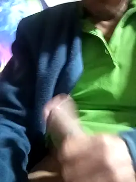 Snapshot of Oaxhot chatting on 14, 10, 2025 Oaxhot online show from 14, 10, 2025