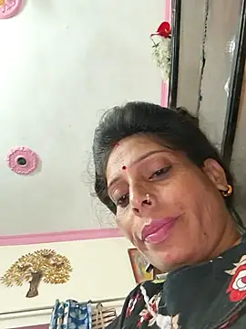 Snapshot of ISHANI-SINGH chatting on 1, 10, 2025 ISHANI-SINGH online show from 1, 10, 2025