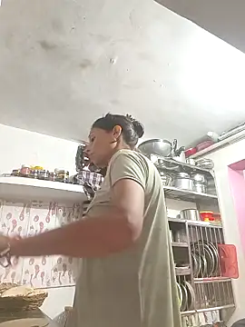 Snapshot of ISHANI-SINGH chatting on 18, 11, 2025 ISHANI-SINGH online show from 18, 11, 2025