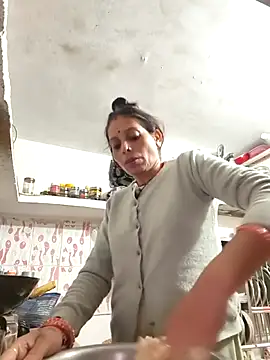 Snapshot of ISHANI-SINGH chatting on 18, 11, 2025 ISHANI-SINGH online show from 18, 11, 2025