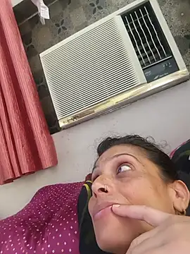 ISHANI-SINGH online show from 9, 7, 2026
