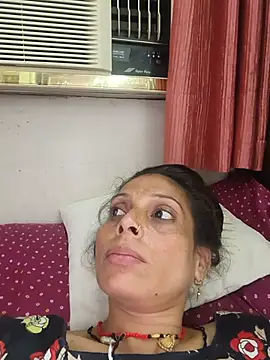 ISHANI-SINGH online show from 13, 7, 2026