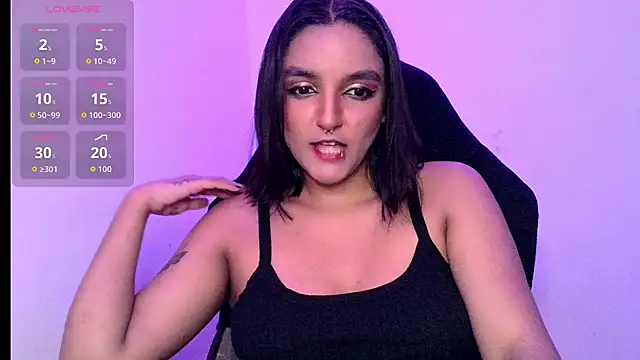 Snapshot of Ari_20_ chatting on 16, 11, 2025 Ari 20 online show from 16, 11, 2025