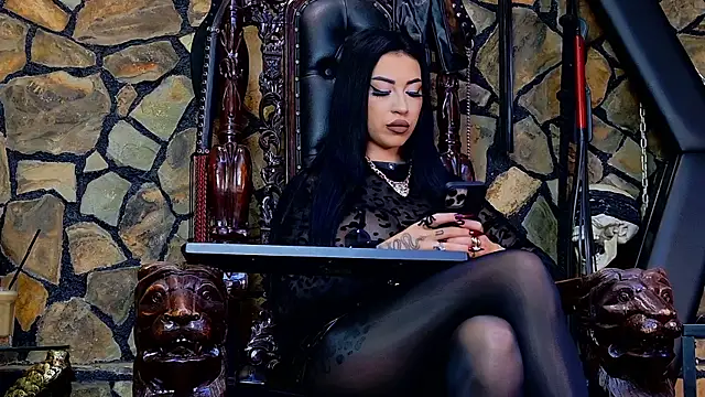 VanessaColby online show from 18, 10, 2025