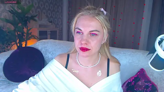 LiSinDoll online show from 18, 11, 2025