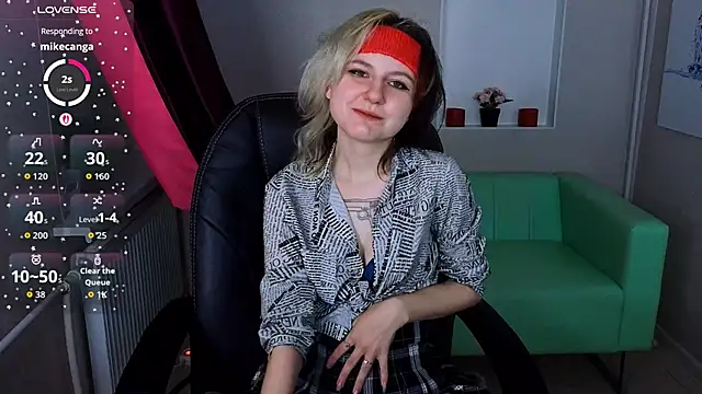 girl next doorr online show from 24, 10, 2025