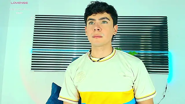 CamiiGuzmanX online show from 17, 12, 2025