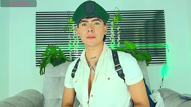 Snapshot of CamiiGuzmanX chatting on 16, 1, 2026 CamiiGuzmanX online show from 16, 1, 2026