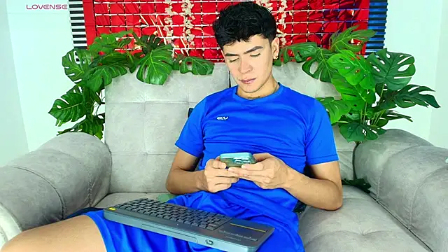 Snapshot of CamiiGuzmanX chatting on 21, 2, 2026 CamiiGuzmanX online show from 21, 2, 2026