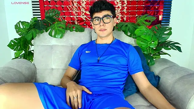 Snapshot of CamiiGuzmanX chatting on 27, 2, 2026 CamiiGuzmanX online show from 27, 2, 2026