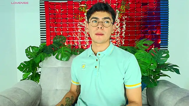 Snapshot of CamiiGuzmanX chatting on 28, 2, 2026 CamiiGuzmanX online show from 28, 2, 2026