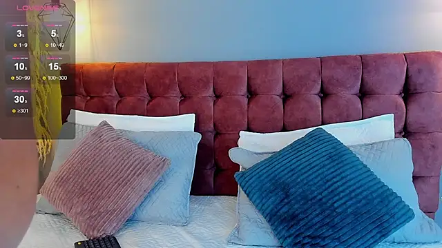 Snapshot of Tania_77_ chatting on 19, 12, 2025 Tania 77 online show from 19, 12, 2025