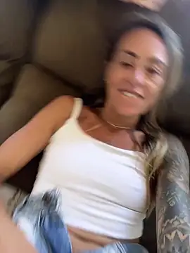 Snapshot of Princesahtinha chatting on 11, 2, 2026 Princesahtinha online show from 11, 2, 2026