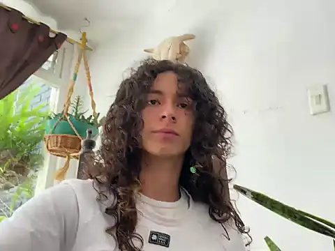 Snapshot of camille_delrey chatting on 26, 10, 2025 camille delrey online show from 26, 10, 2025