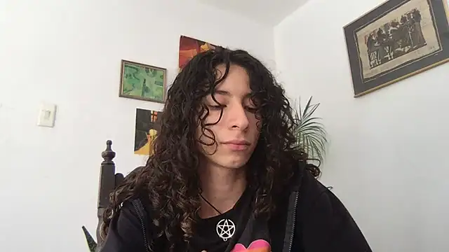 Snapshot of camille_delrey chatting on 23, 11, 2025 camille delrey online show from 23, 11, 2025