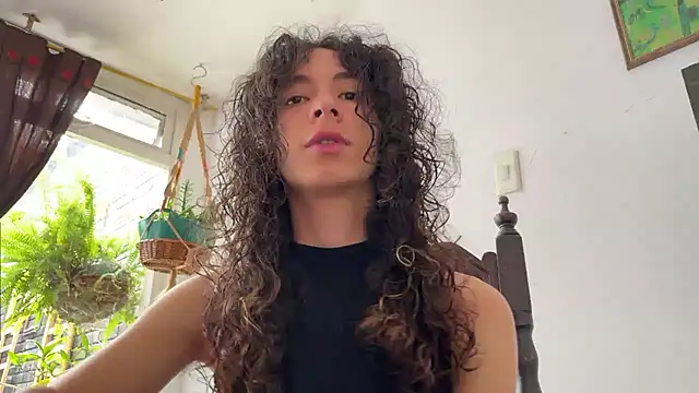 Snapshot of camille_delrey chatting on 16, 12, 2025 camille delrey online show from 16, 12, 2025