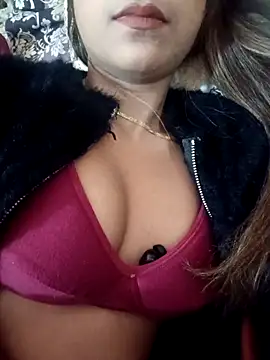 payalsharma95 online show from 4, 12, 2025