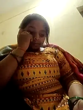 Snapshot of Hot_crety chatting on 25, 11, 2025 Hot crety online show from 25, 11, 2025