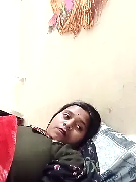 Snapshot of Hot_crety chatting on 1, 2, 2026 Hot crety online show from 1, 2, 2026