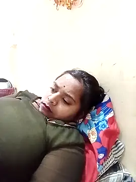 Snapshot of Hot_crety chatting on 3, 2, 2026 Hot crety online show from 3, 2, 2026