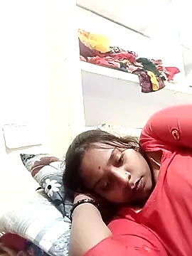 Snapshot of Hot_crety chatting on 5, 2, 2026 Hot crety online show from 5, 2, 2026