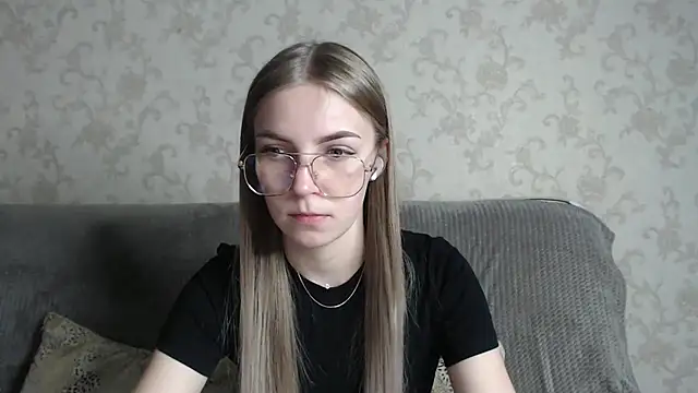 HitGyrl online show from 25, 2, 2026