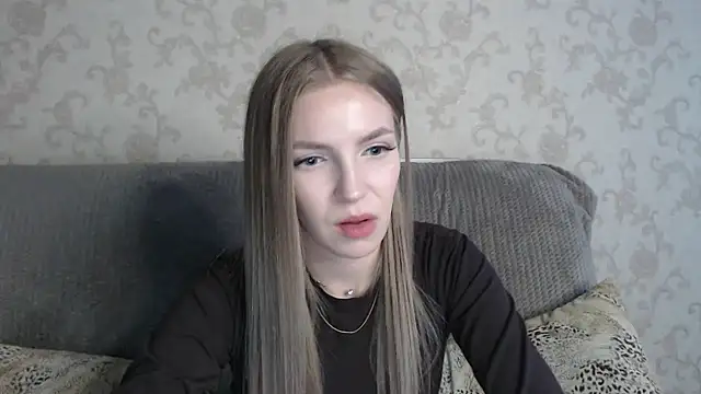 Snapshot of HitGyrl chatting on 30, 4, 2026 HitGyrl online show from 30, 4, 2026