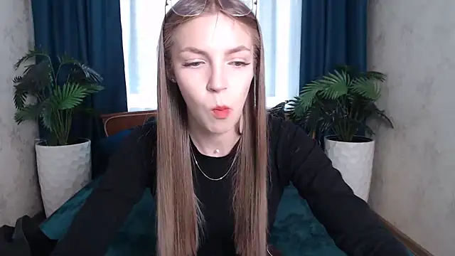 Snapshot of HitGyrl chatting on 18, 5, 2026 HitGyrl online show from 18, 5, 2026