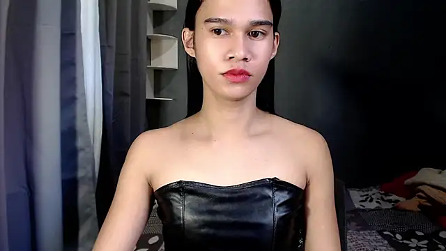 Snapshot of urseductivebarbie_xx chatting on 20, 10, 2025 urseductivebarbie xx online show from 20, 10, 2025