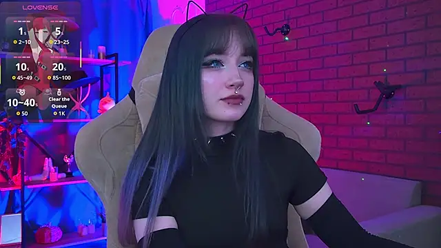 Snapshot of LiliLuna chatting on 21, 2, 2026 LiliLuna online show from 21, 2, 2026