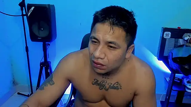 Snapshot of zeus_7777 chatting on 19, 4, 2026 zeus 7777 online show from 19, 4, 2026