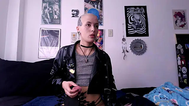 plutonbluemooon333 online show from 16, 10, 2025