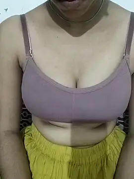 Snapshot of NAIRA5677 chatting on 22, 9, 2025 NAIRA5677 online show from 22, 9, 2025