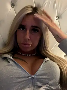 EllieMaeBaby online show from 26, 10, 2025