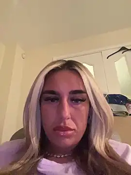 EllieMaeBaby online show from 5, 4, 2026