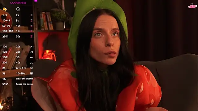 Snapshot of livia_starwars chatting on 30, 10, 2025 livia starwars online show from 30, 10, 2025