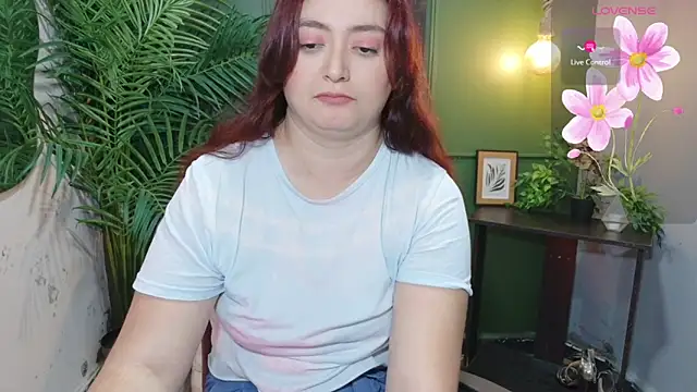 Snapshot of Anaa_Rose chatting on 25, 4, 2026 Anaa Rose online show from 25, 4, 2026