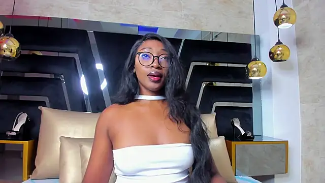 YallianaBrooks online show from 4, 4, 2026