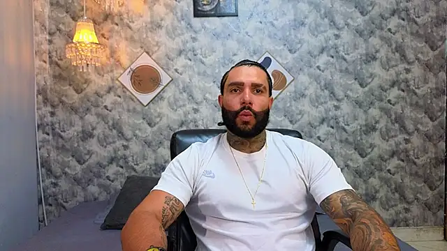 Snapshot of Apolo_rousse1 chatting on 15, 12, 2025 Apolo rousse1 online show from 15, 12, 2025