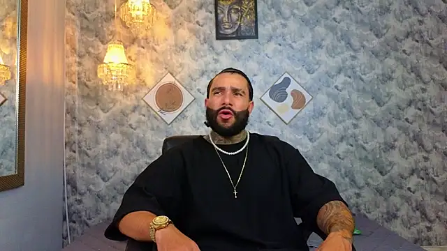 Snapshot of Apolo_rousse1 chatting on 18, 12, 2025 Apolo rousse1 online show from 18, 12, 2025