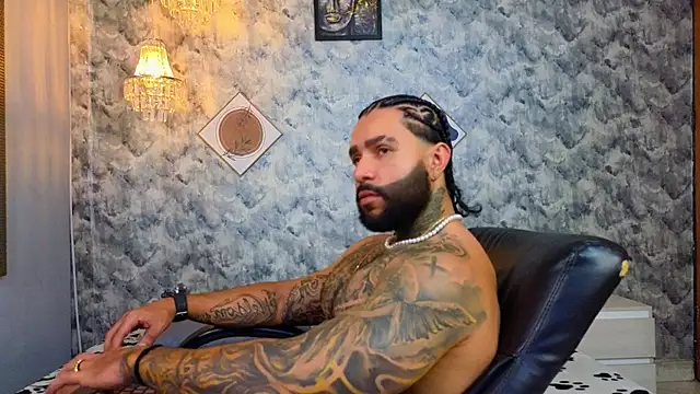 Snapshot of Apolo_rousse1 chatting on 22, 12, 2025 Apolo rousse1 online show from 22, 12, 2025