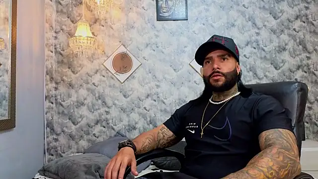 Snapshot of Apolo_rousse1 chatting on 7, 1, 2026 Apolo rousse1 online show from 7, 1, 2026