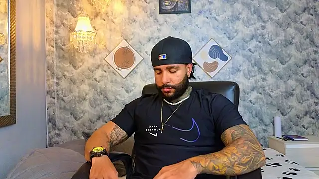 Snapshot of Apolo_rousse1 chatting on 15, 1, 2026 Apolo rousse1 online show from 15, 1, 2026