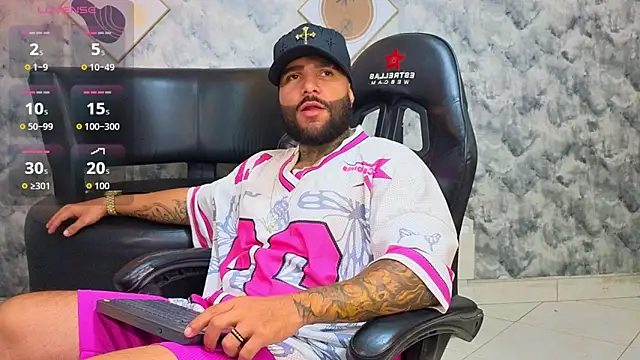 Snapshot of Apolo_rousse1 chatting on 4, 2, 2026 Apolo rousse1 online show from 4, 2, 2026