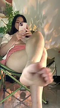 zhizhinaigai online show from 25, 3, 2026