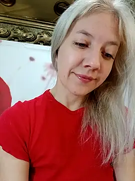 Snapshot of HeronDenni chatting on 9, 9, 2025 HeronDenni online show from 9, 9, 2025