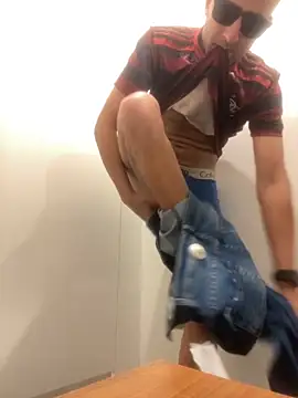 Junior17cm 1993 online show from 1, 11, 2025